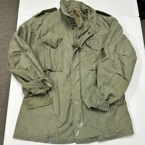 Vintage Military Field Jacket Mens M Green Fair Distressed Paint Ripstop